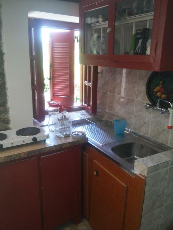 Kalapo Apartment Tseratsiá Esterno foto