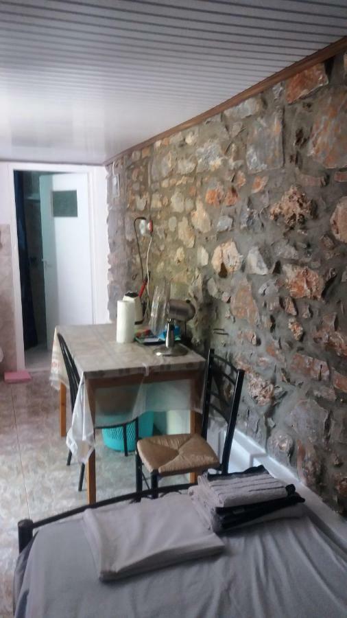 Kalapo Apartment Tseratsiá Esterno foto