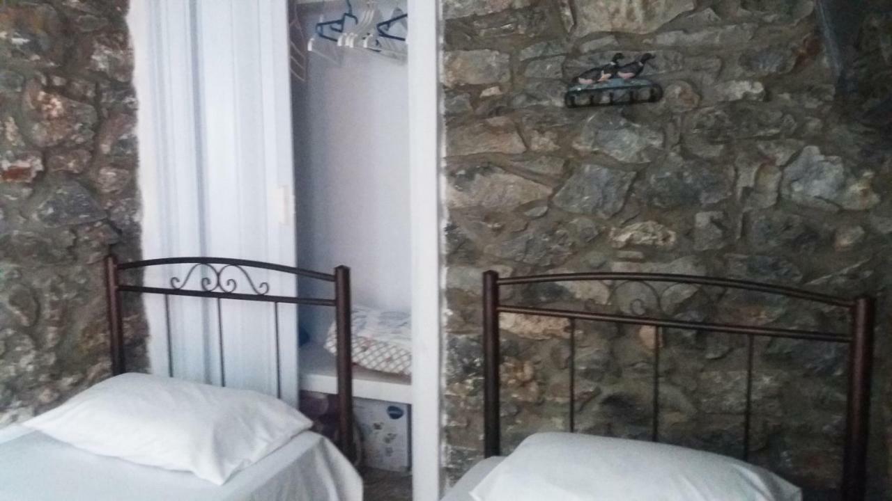 Kalapo Apartment Tseratsiá Esterno foto